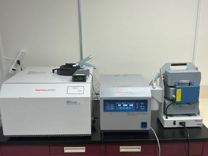 Savant SpeedVac SPD130DLX Concentrator with RVT5105 Cold Trap and OFP400 Pump