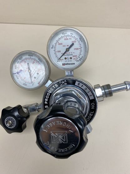 Matheson Two Stage Inert Gas Regulator CGA580